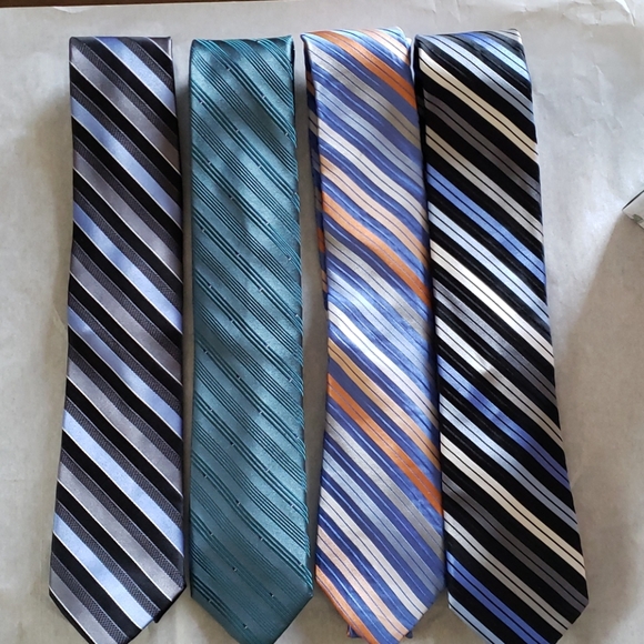 Michael Kors tie bundle
